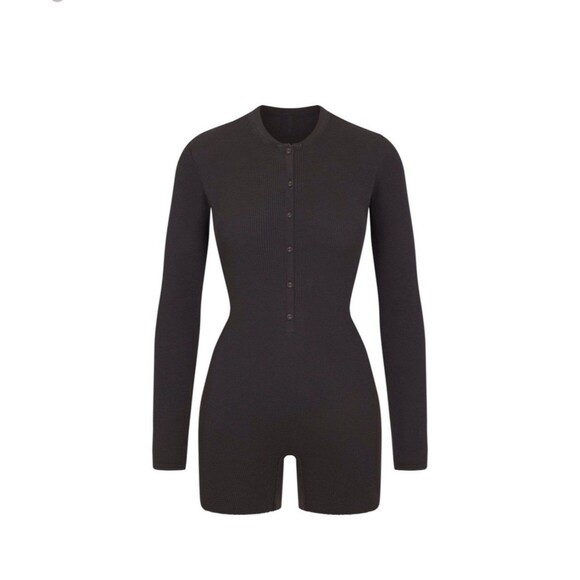 SKIMS Waffle Button Up Henley Onesie - Picture 1 of 4